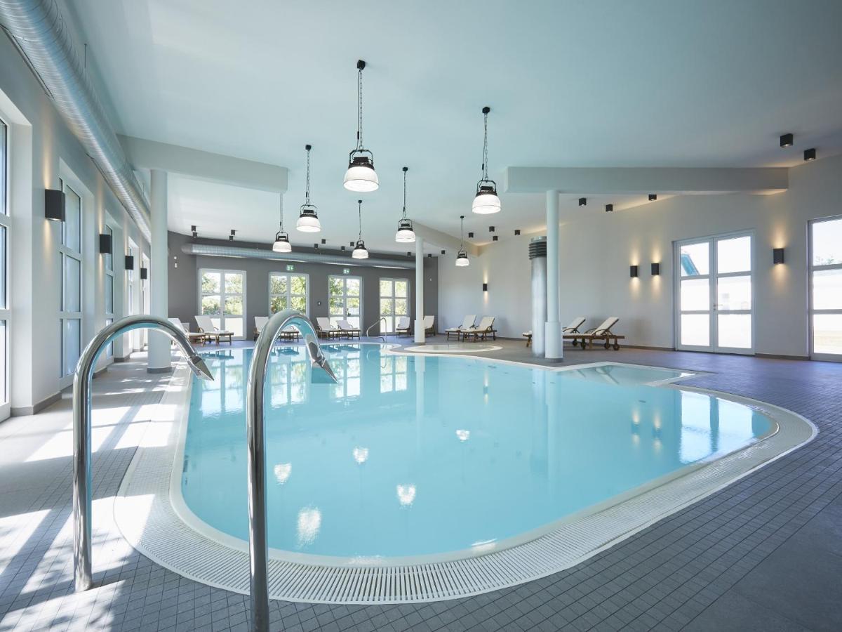 Reetland Am Meer - Premium Reetdachvilla Mit 3 Schlafzimmern, Sauna Und Kamin E24 Dranske Extérieur photo